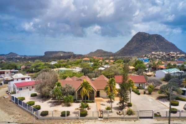 Aruba Homes For Sale Beachfront 600x400 